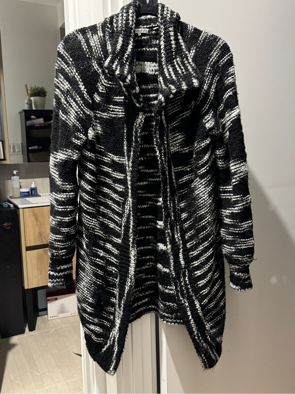 360 Sweater Black & White Marled Open-Front long Cardigan